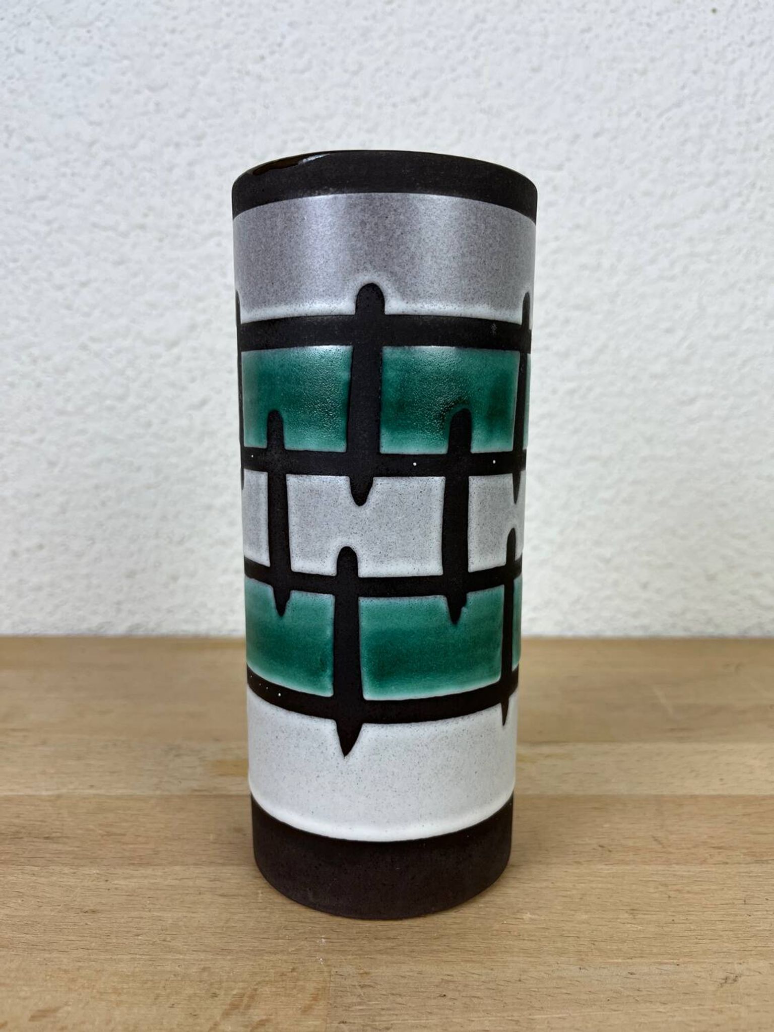 Vintage 1960s roll vase