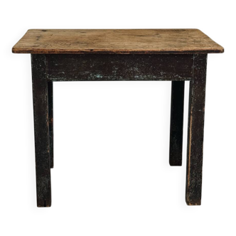 Wabi sabi patinated table