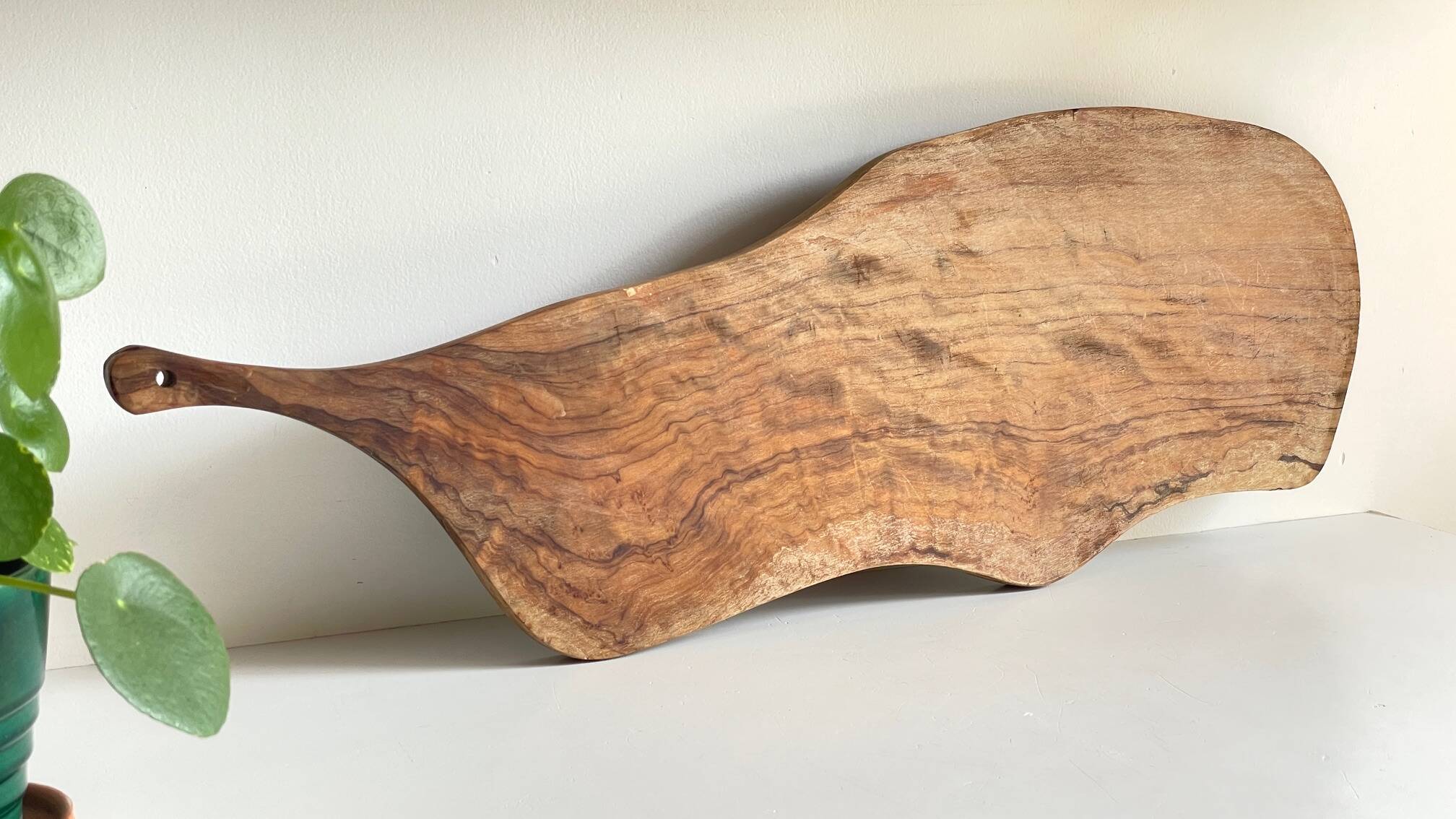 XL Vintage Olive Wood Cutting Board