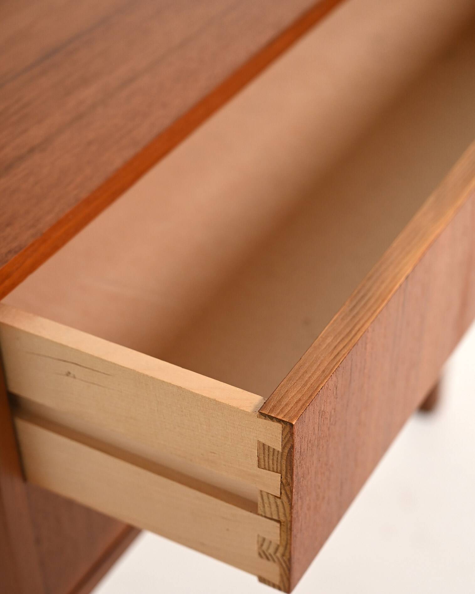 Table de chevet scandinave, années 1960