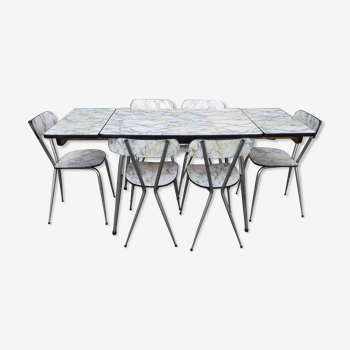 Table formica et 6 chaises