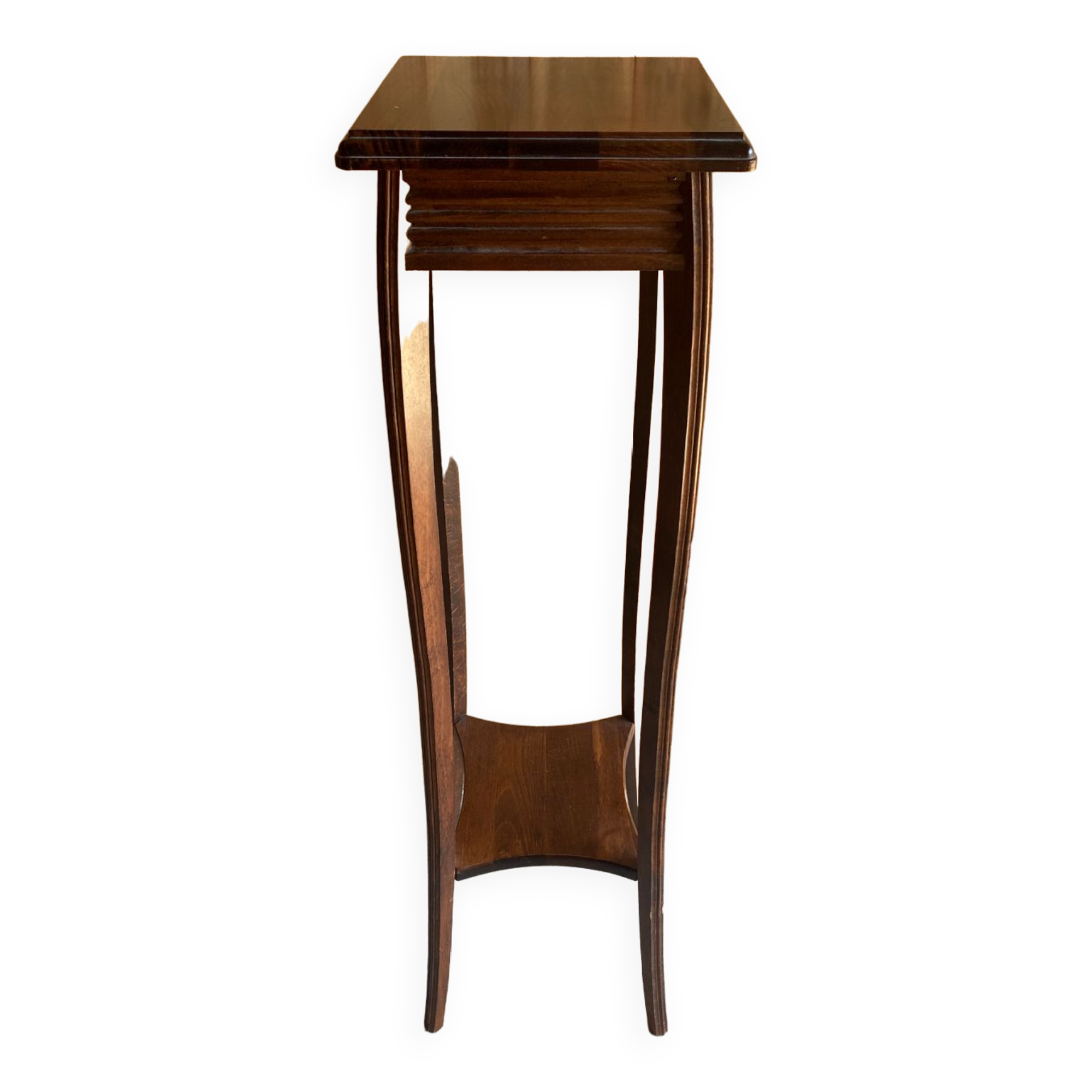 Wooden pedestal table