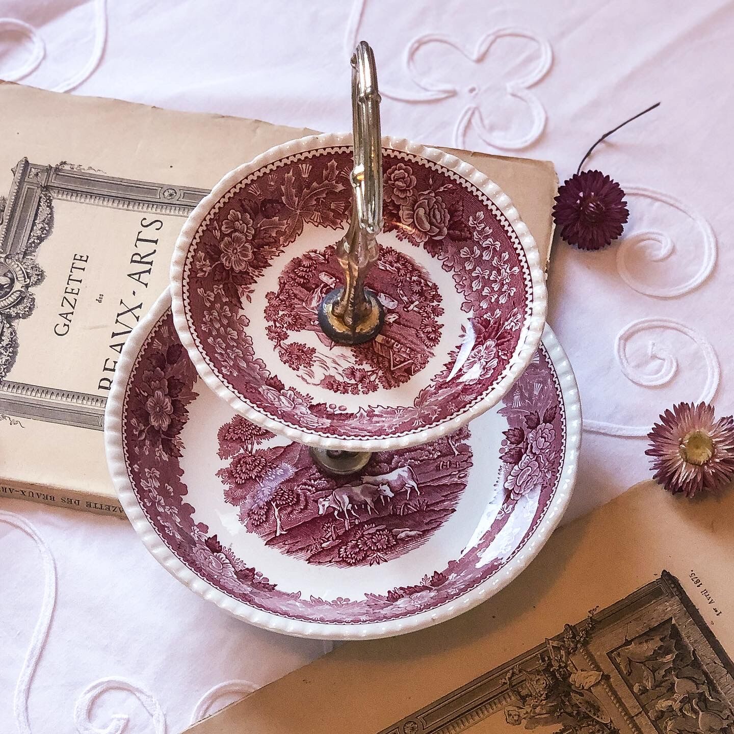 English servant dish