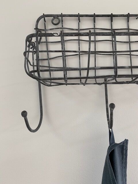 Small screened shelf