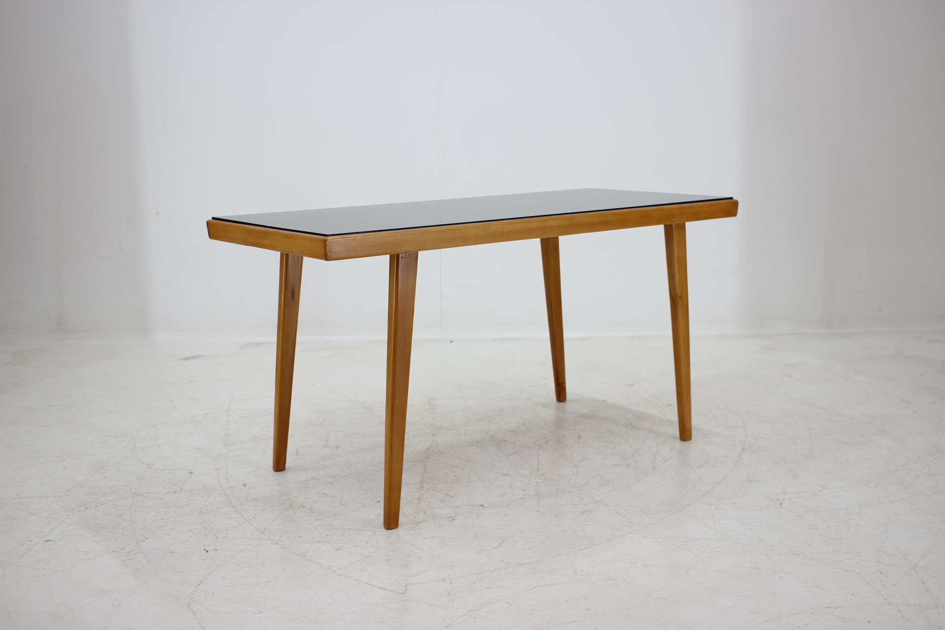 Mid-century coffee table/Drukov. 1970