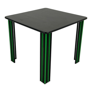 table à manger postmoderne
