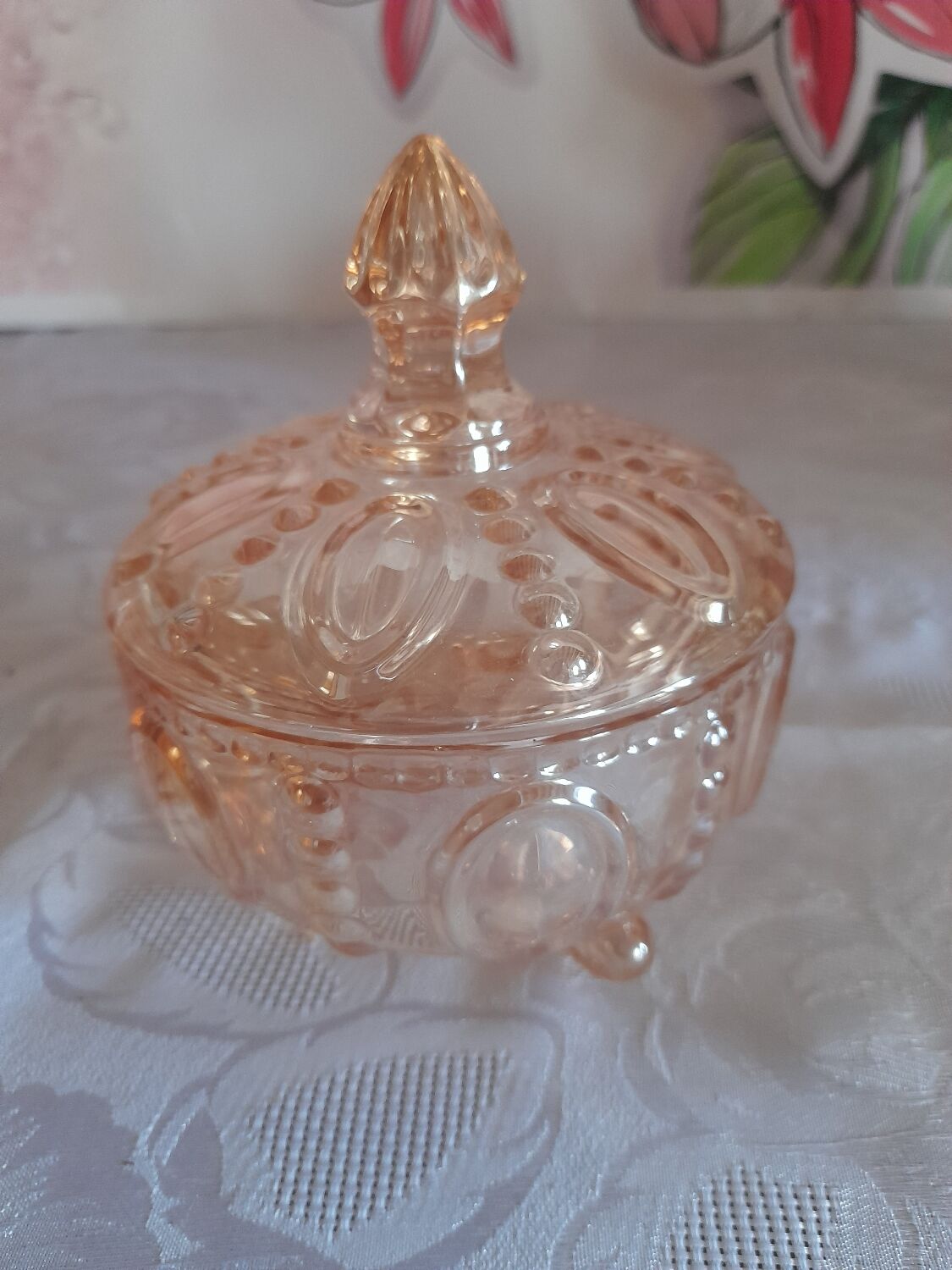 Pink glass bonbonnière or sugar bowl