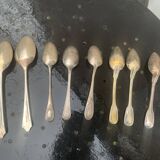 Set of 9 mismatched small spoons in silver metal, 7 small and two medium, art deco