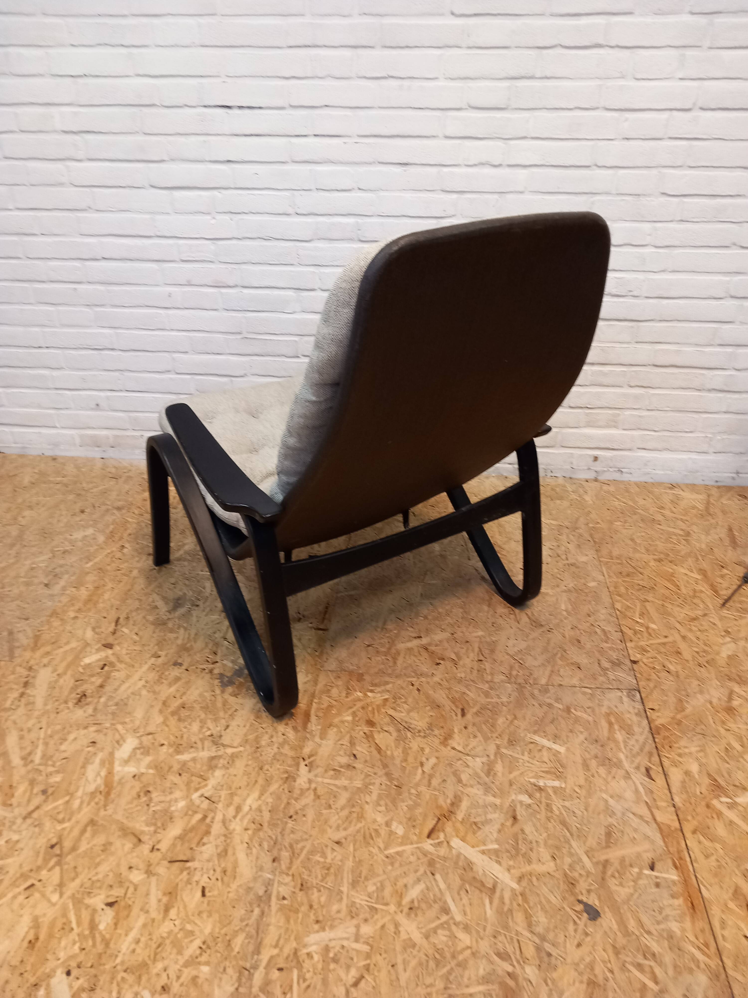 Dux Sam Larsson armchair