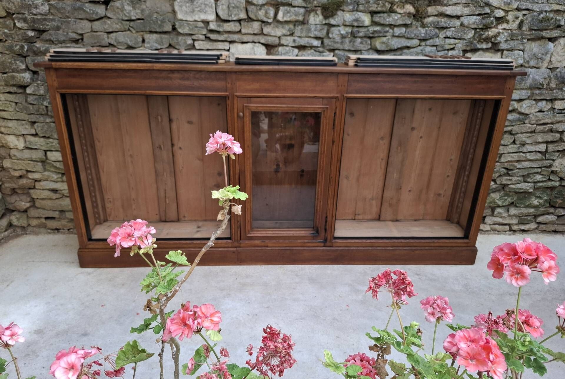 Oak display cabinet 237 cm