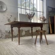 Table de ferme noyer plateau pivotable à allonges
