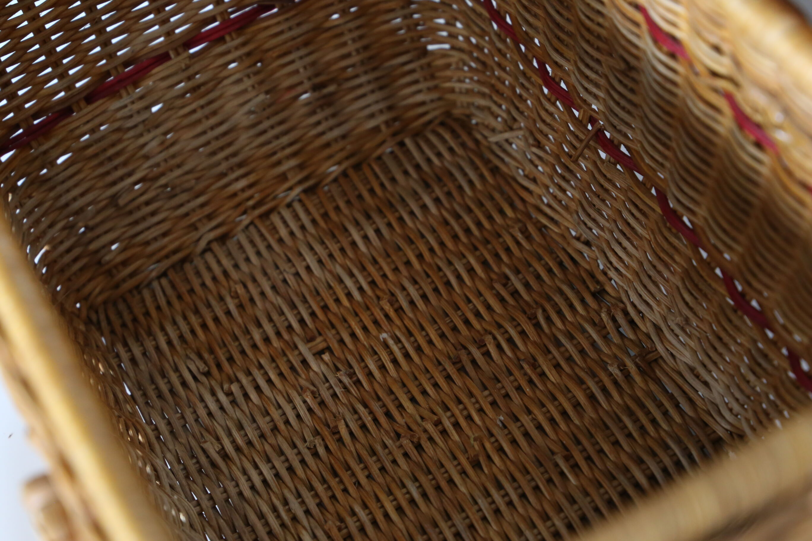 Wicker basket, picnic basket