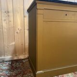 Buffet à plinthes Louis Philippe en bois peint et marbre noir