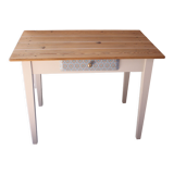 Farmhouse table
