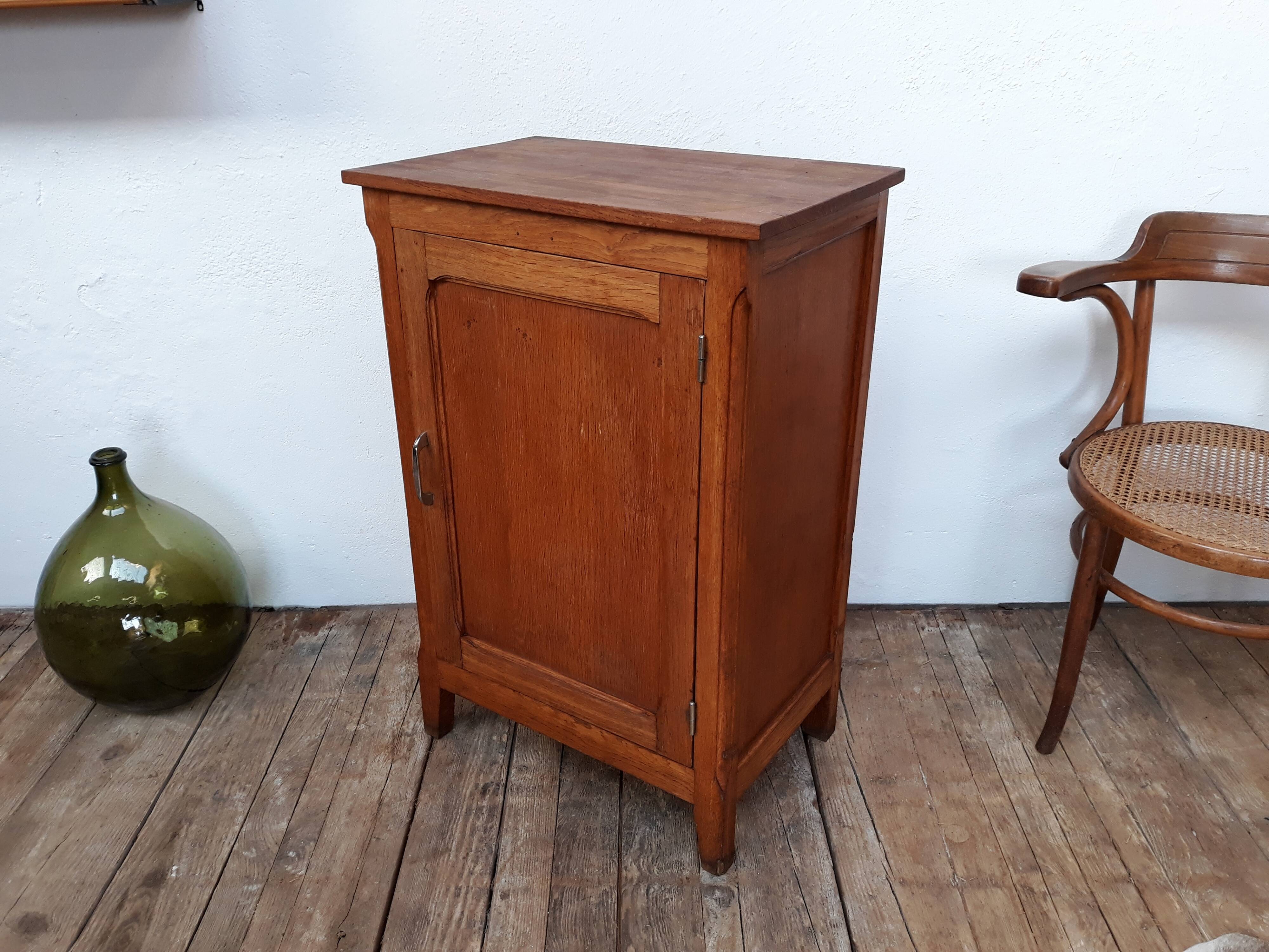 Buffet Paris vintage