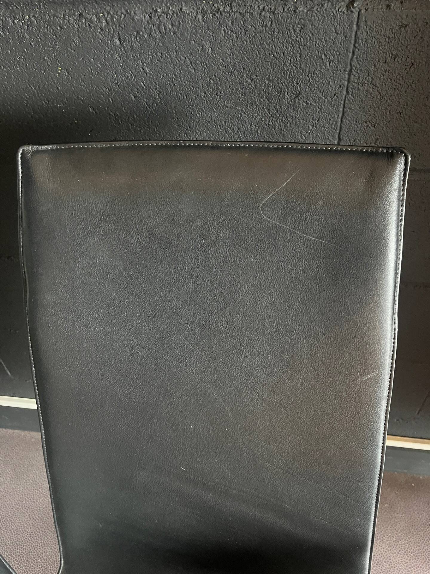 FK Chair Walter KNOLL