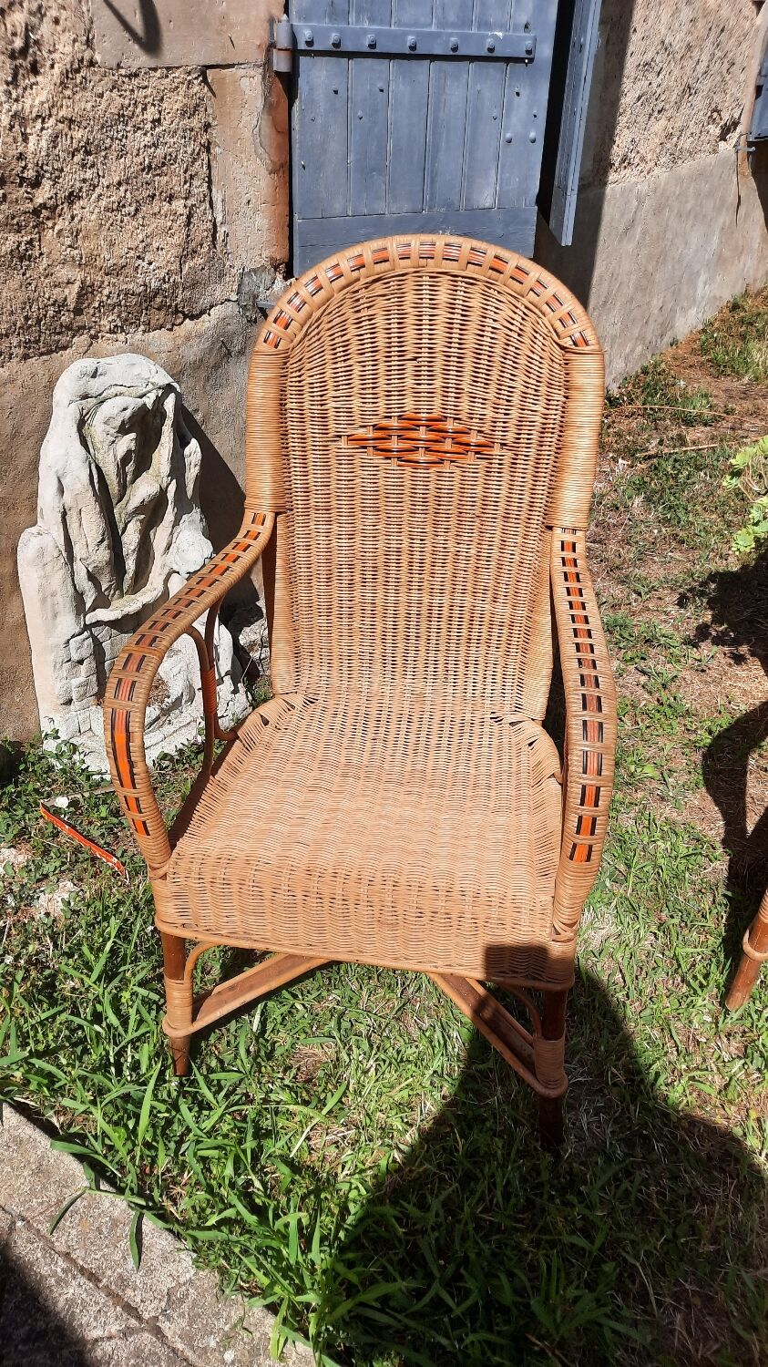 Set of 4 wicker and rattan armchairs