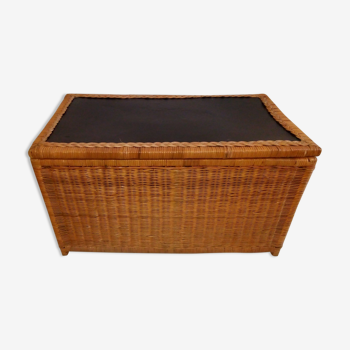 Rattan trunk toy chest