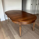 Table ronde style louis xvi