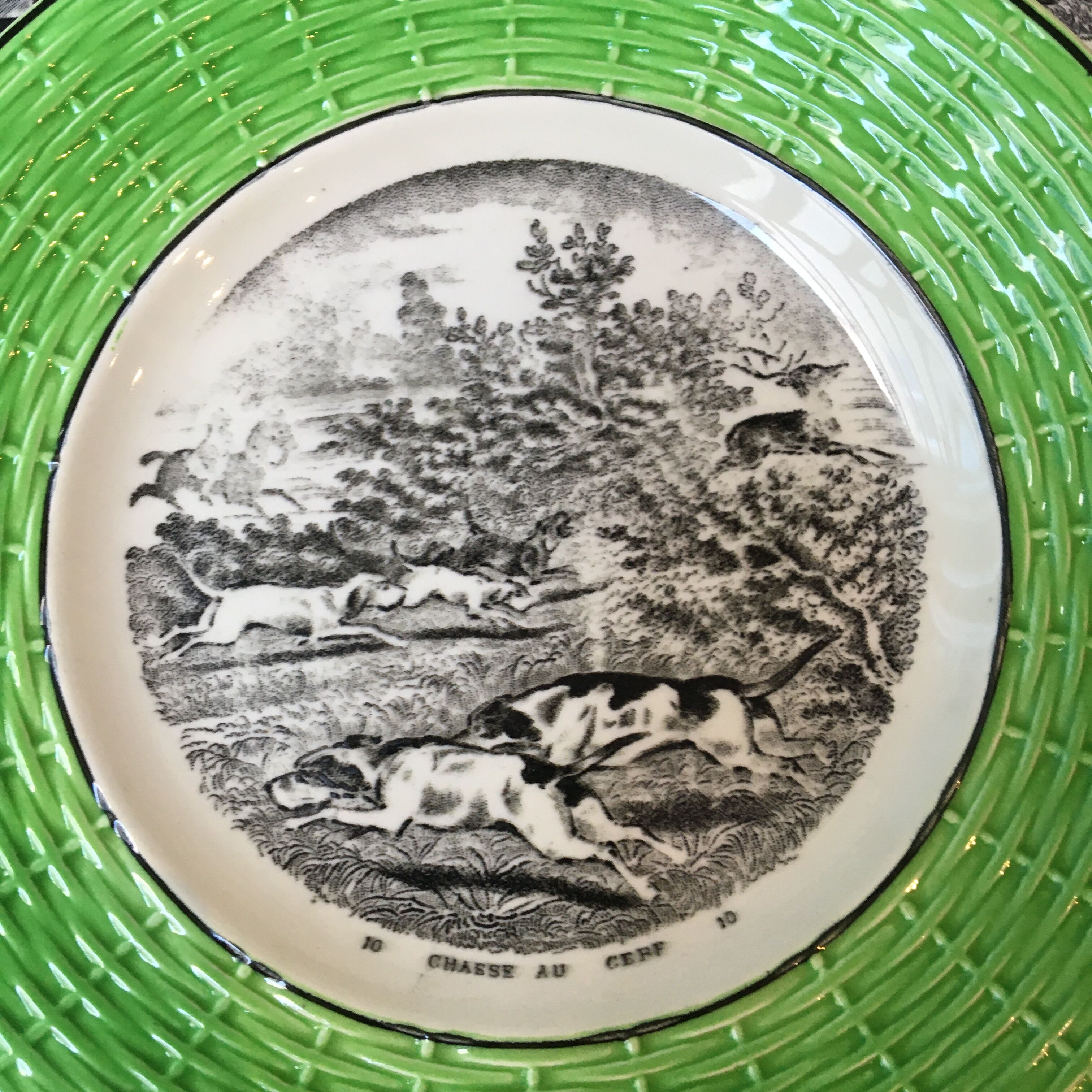 Set de 5 assiettes XIXeme thème chasse Digoin Sarreguemines