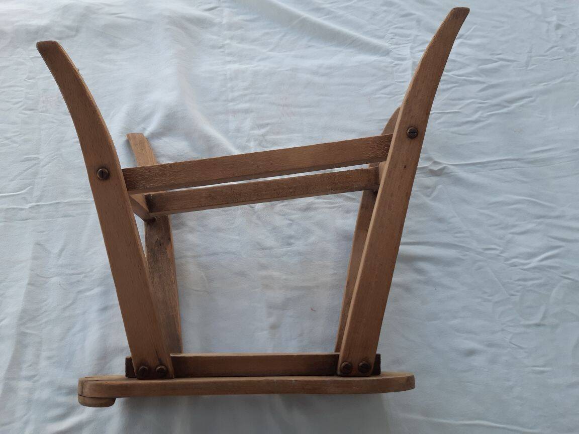 Wooden footrest