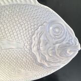 Ceramic dish white fish breaks
