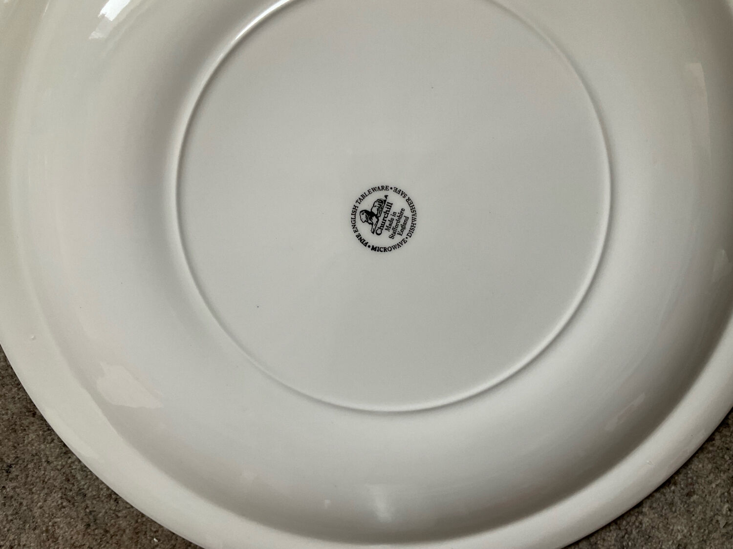 Set of 9 large Churchill-Staffordshire porcelain plates