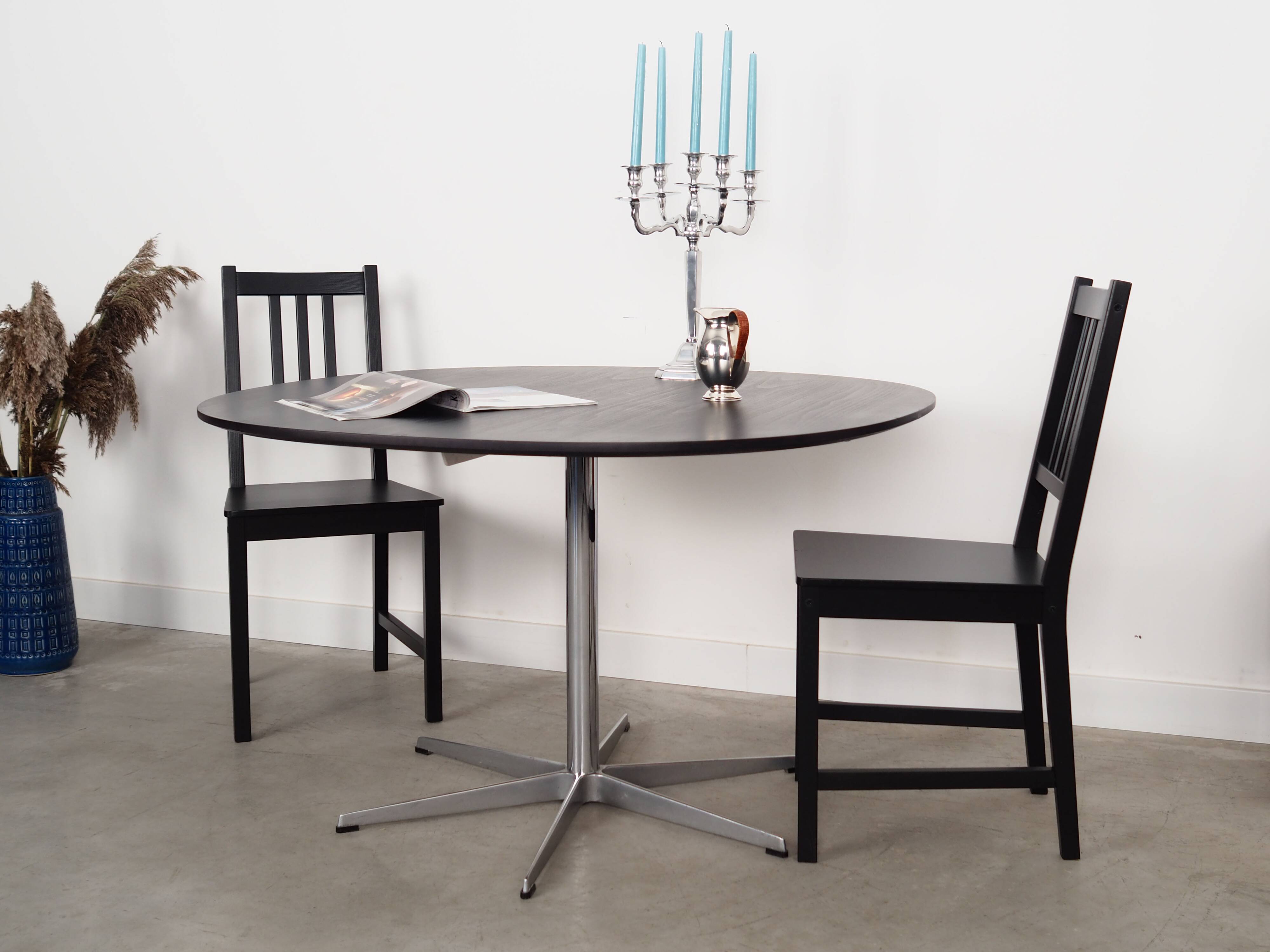 Ash table, Danish design, 1960s, designer: Arne Jacobsen, manufacturer: Fri