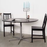 Table en frêne, design danois, années 1960, designer : Arne Jacobsen