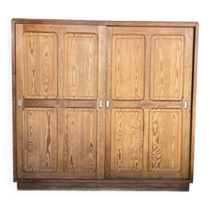 Armoire portes coulissantes