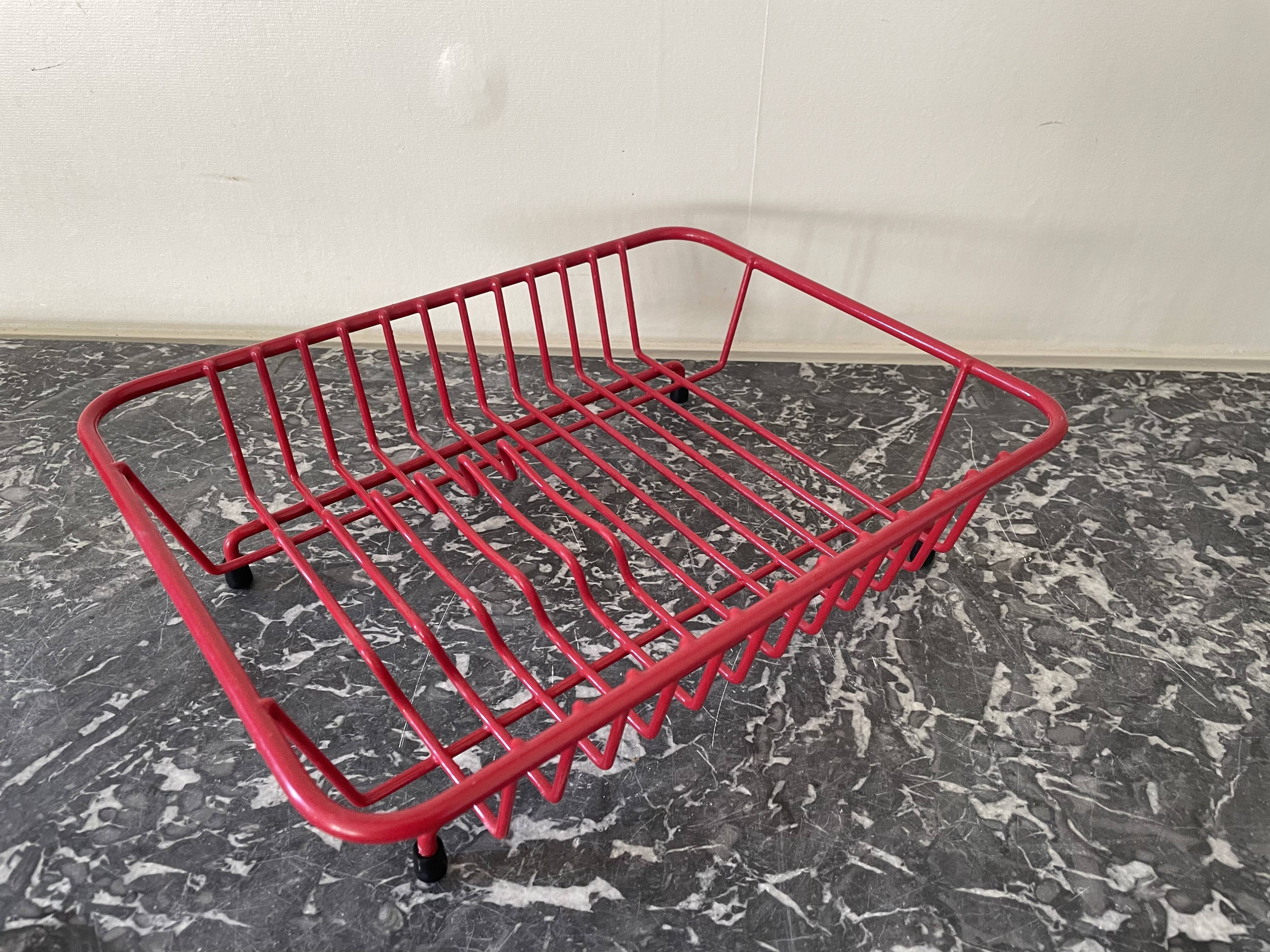 Plasticized metal dish rack