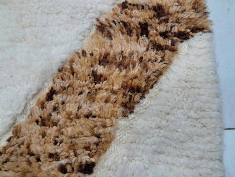 Grand tapis marocain d’atlas sur mesure taille 3/4 m