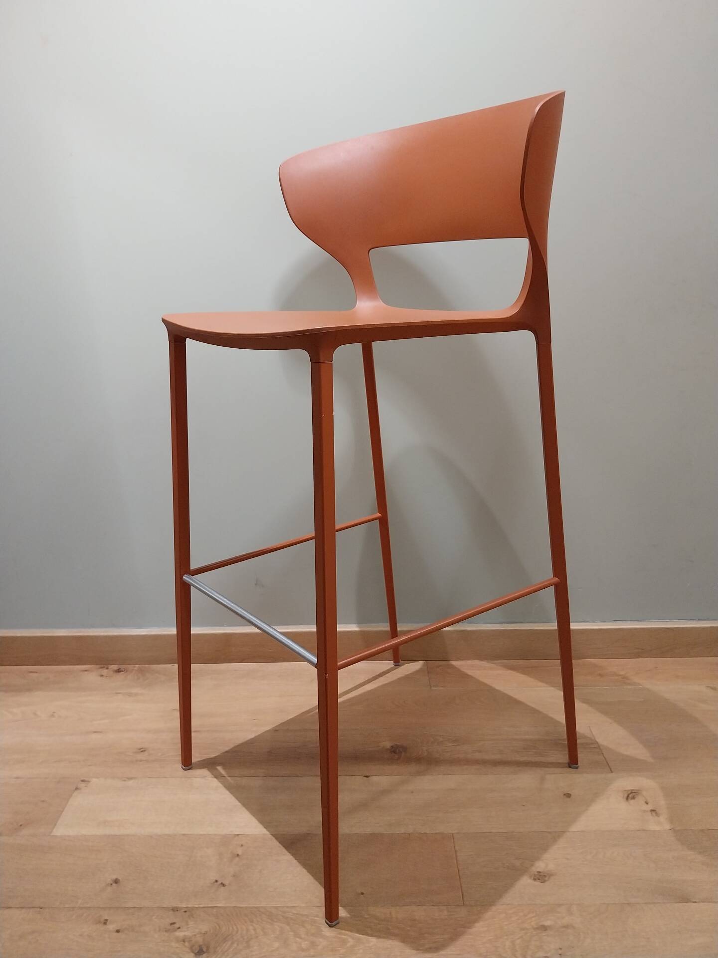 A set of three Desalto Koki stools designed by Archi Volto.