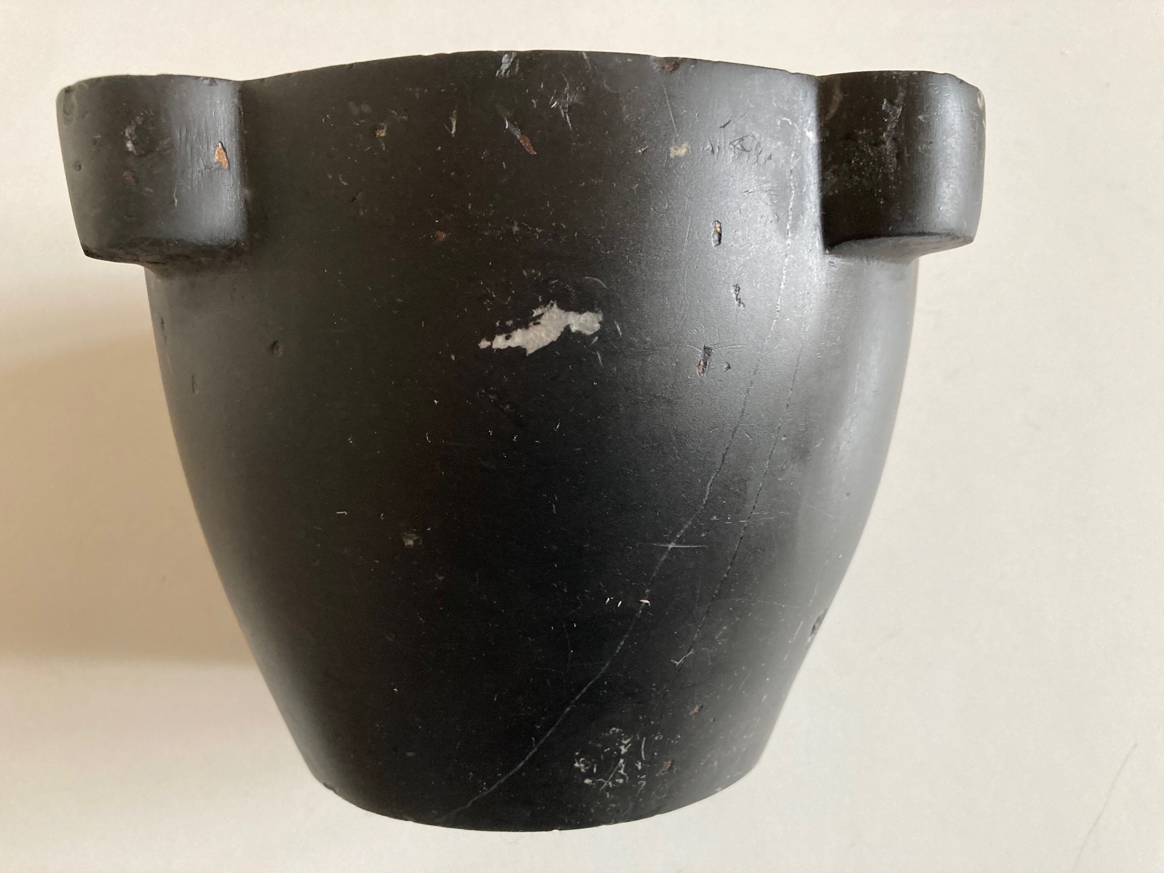 Marble mortar and 19th boxwood pestle