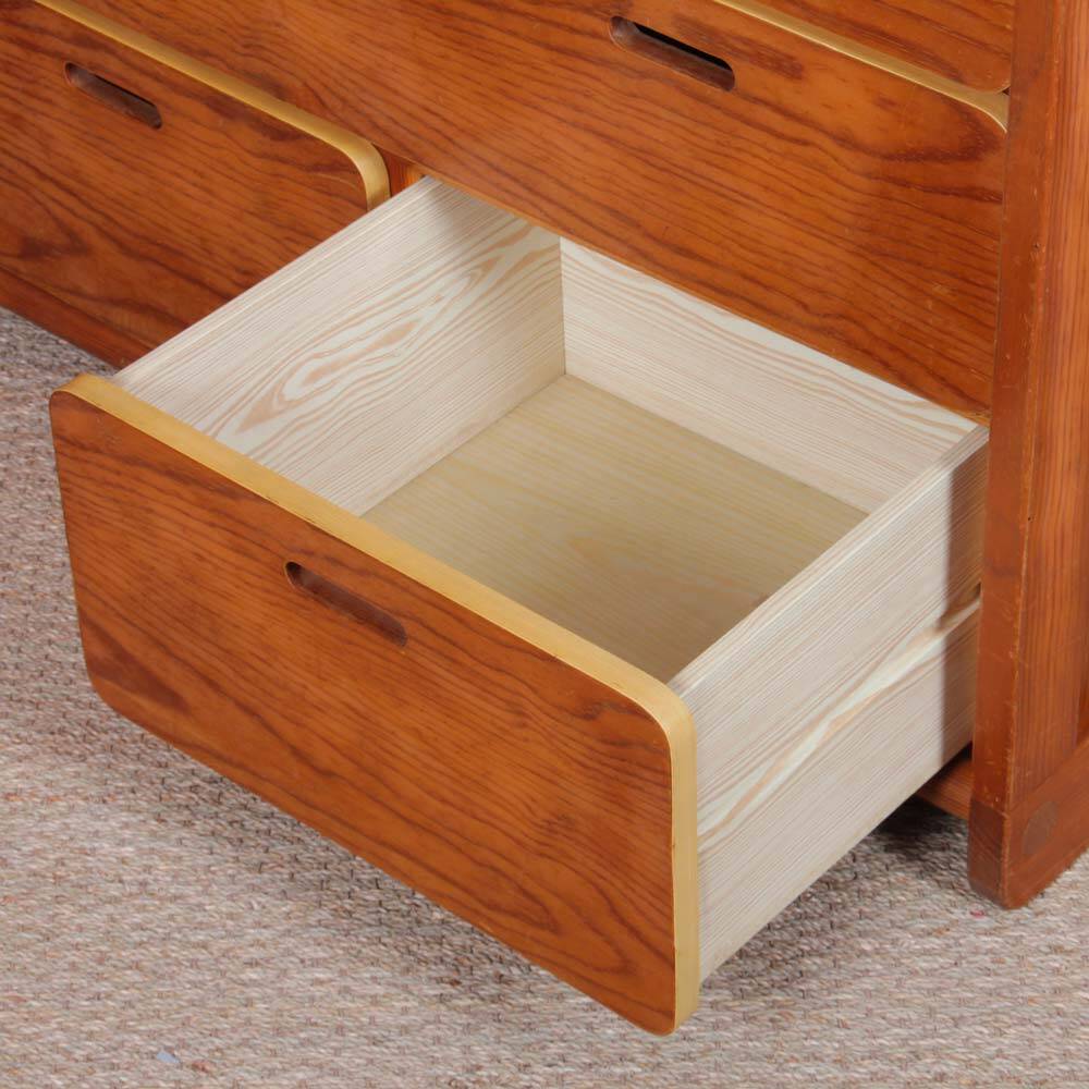 Vintage pine chest of drawers from the 1980s