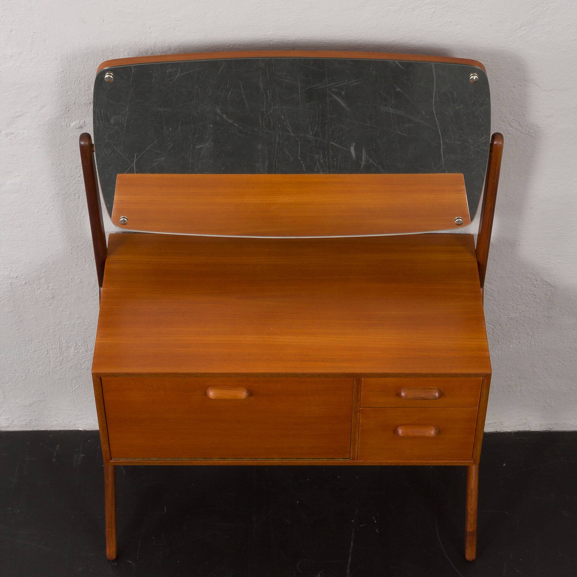 Mid-century Danish Teak Dressing Table from Ølholm Møbelfabrik,1960s