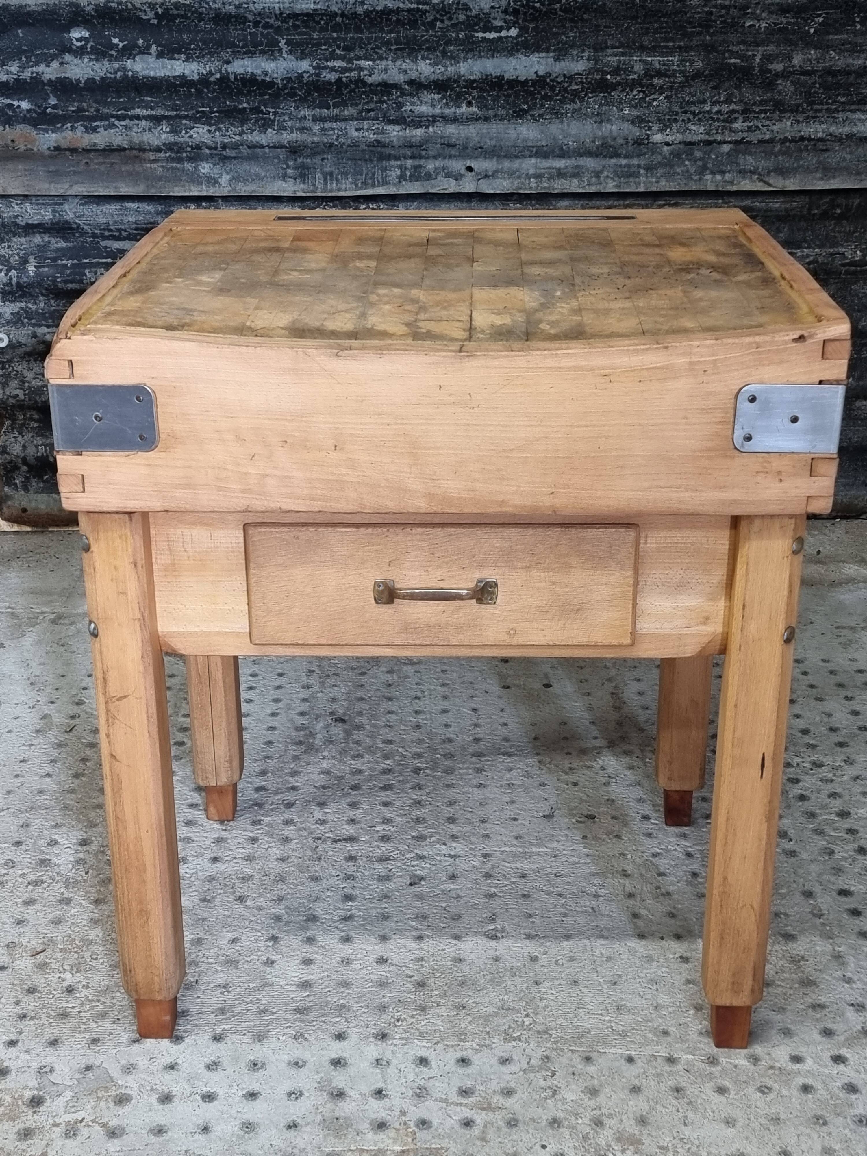 Vintage chopping block butcher table kitchen island
