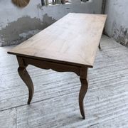 Table de ferme merisier pieds galbés XIXème