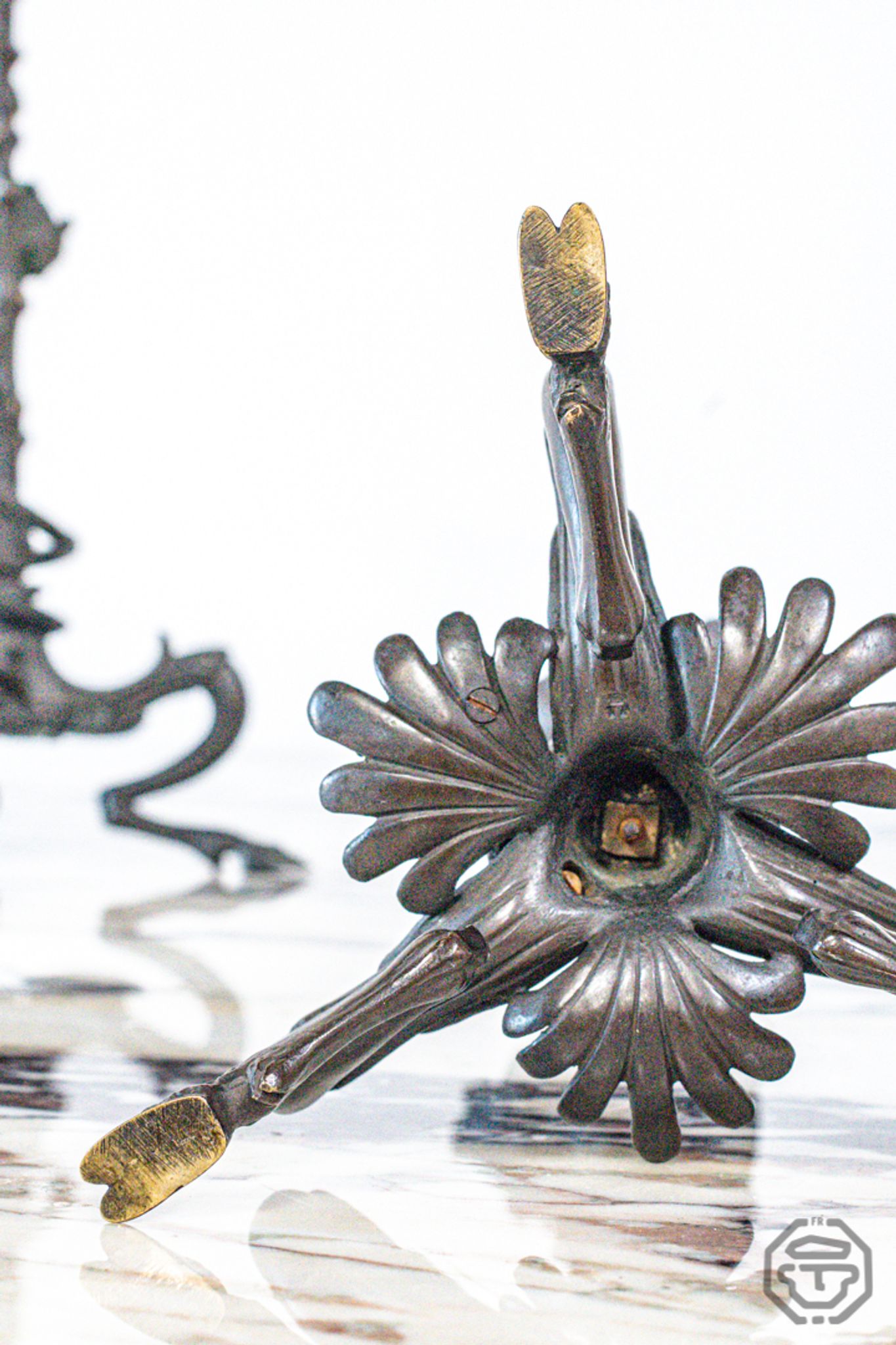 Paire de chandeliers en bronze Victor Paillard