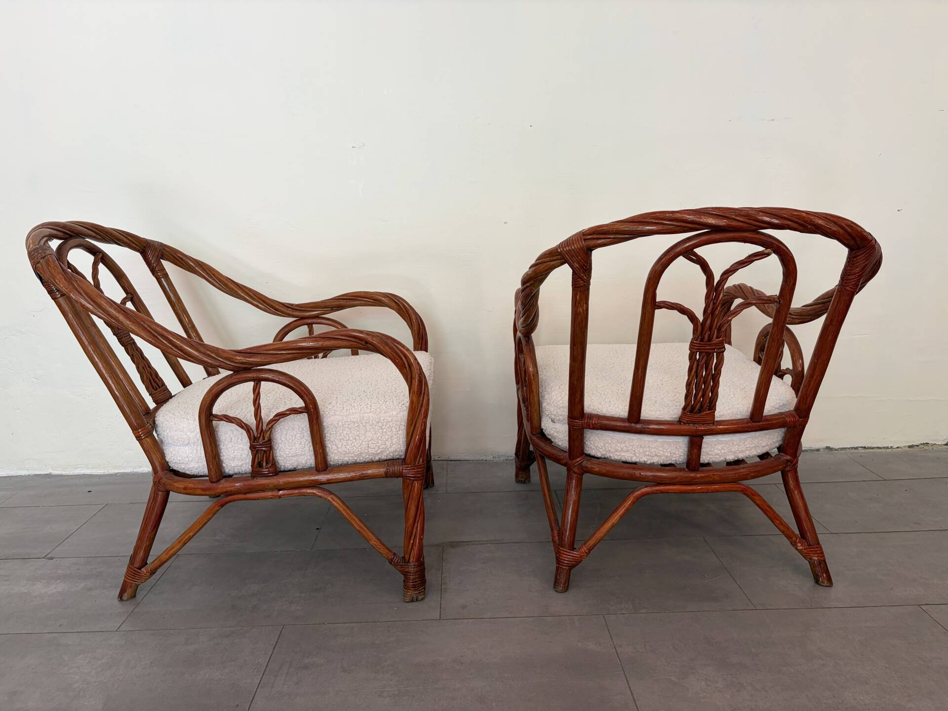 Paire de fauteuils en rotin torsadé 