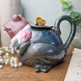 Terracotta frog-shaped teapot by vintage Ibuki Japan
