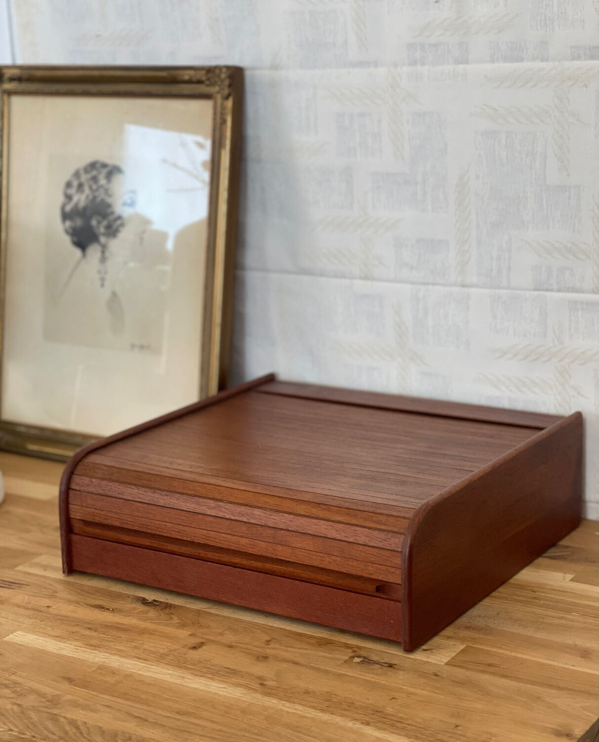 Vintage curtain binder