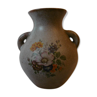 Sandstone vase from the 60s decorated flowers