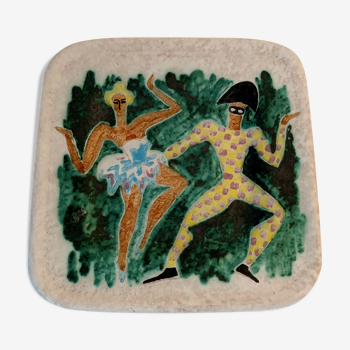 Harlequin dish and dancer by jaque sagan, 1960.