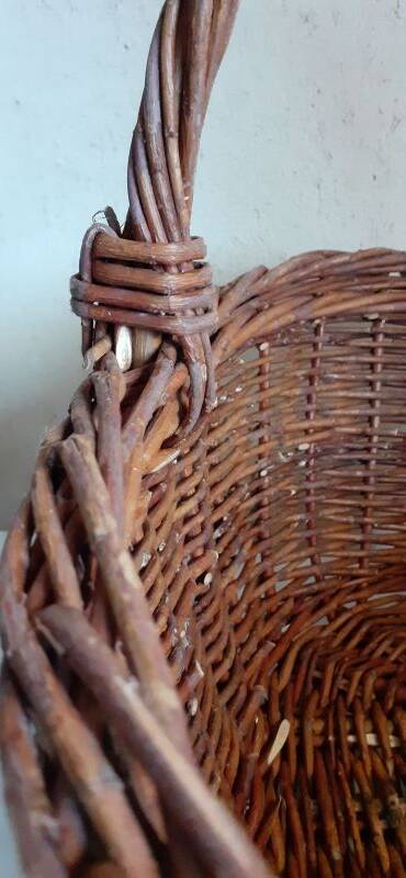 Vintage wicker oval basket