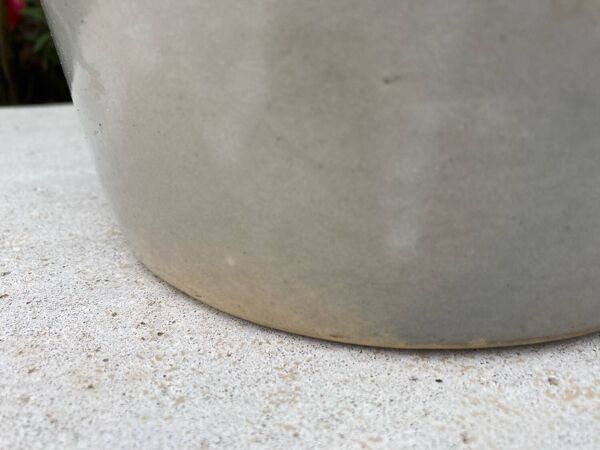 Jarre en céramique gris clair