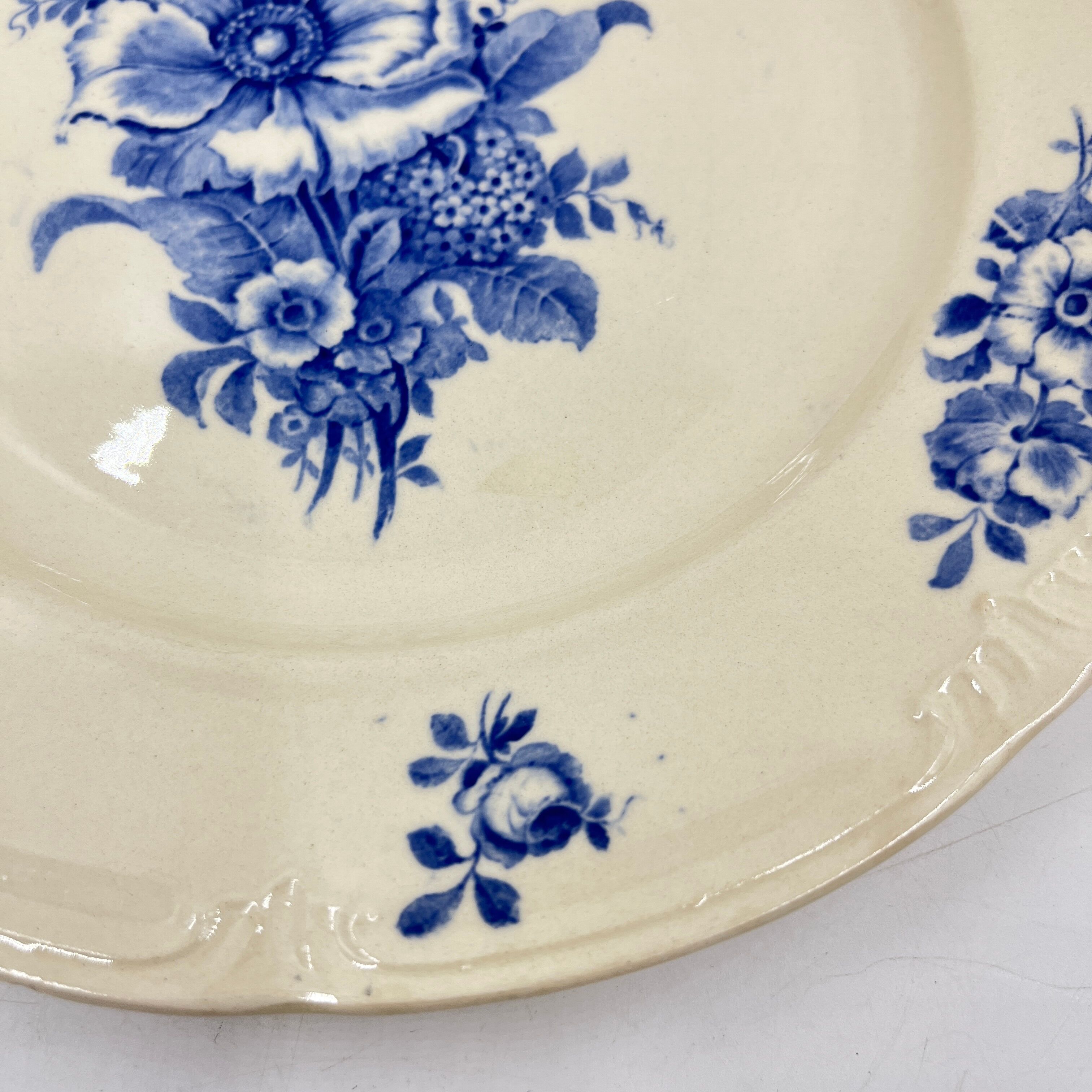 Set of 20 plates Boch Frères décor Rhodia