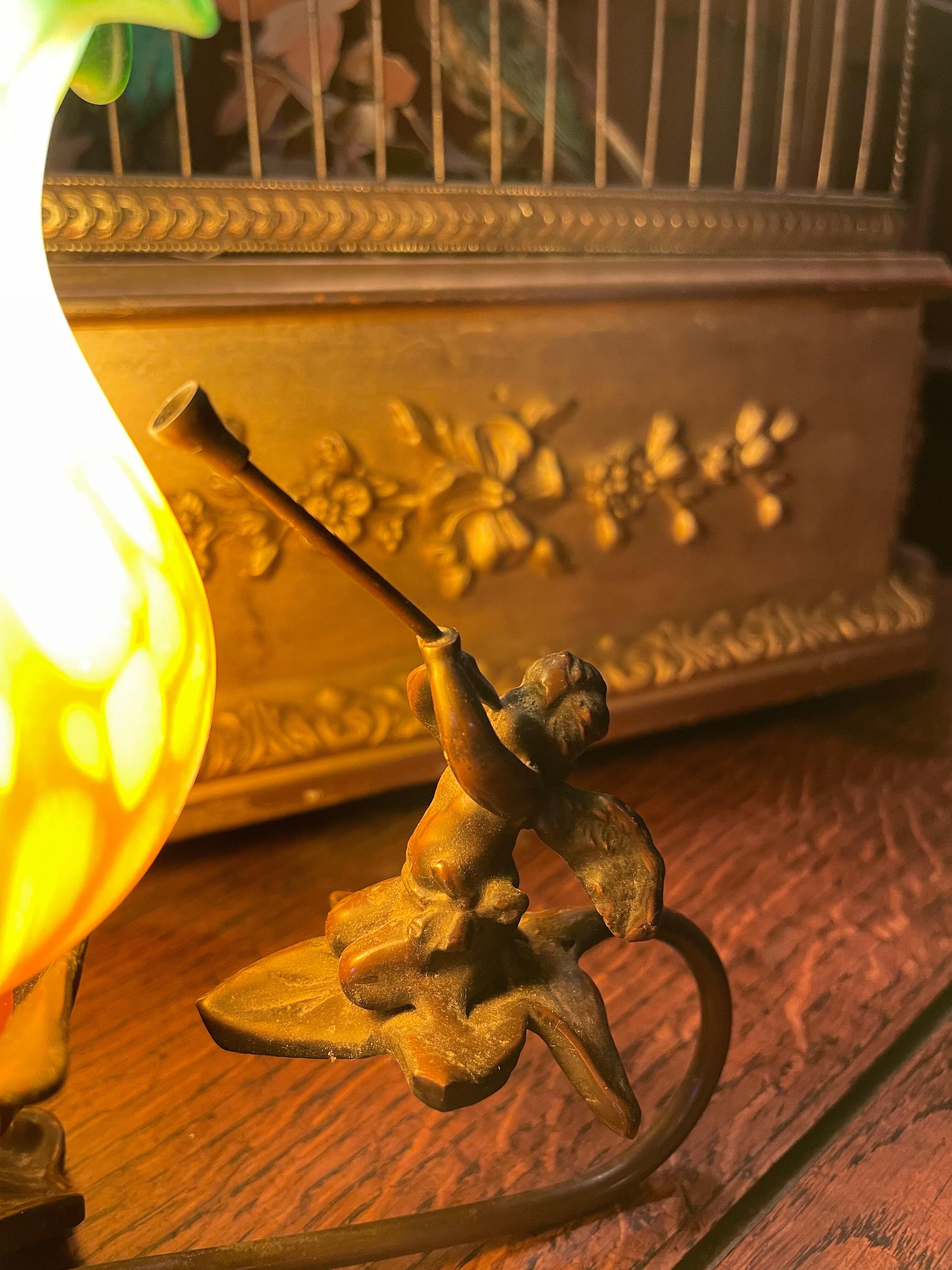 Pair of lamps cherubs bronze vintage glass paste