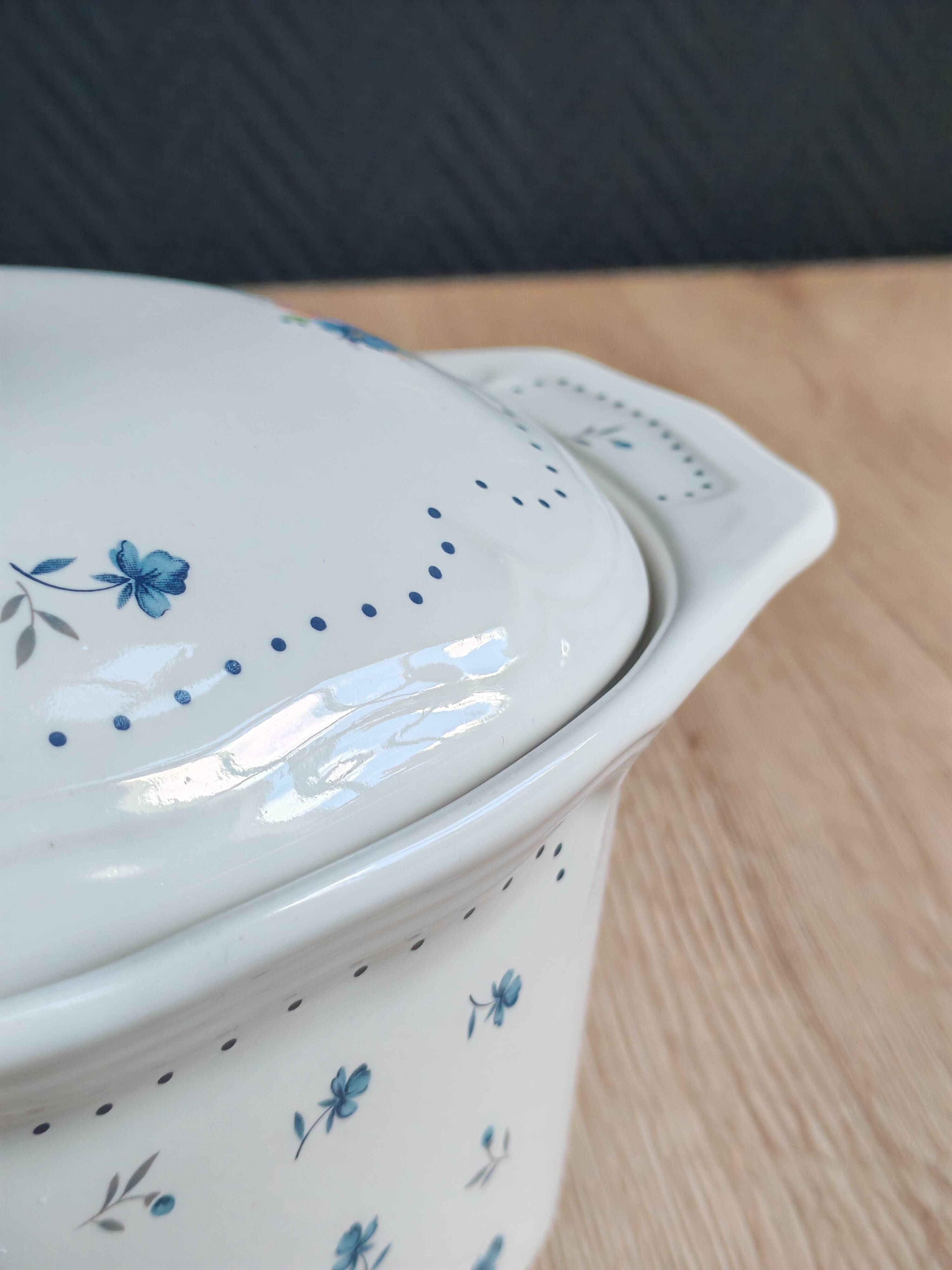 Oval floral stoneware terrine — Provincial Bouquet JMP Marketing Japan