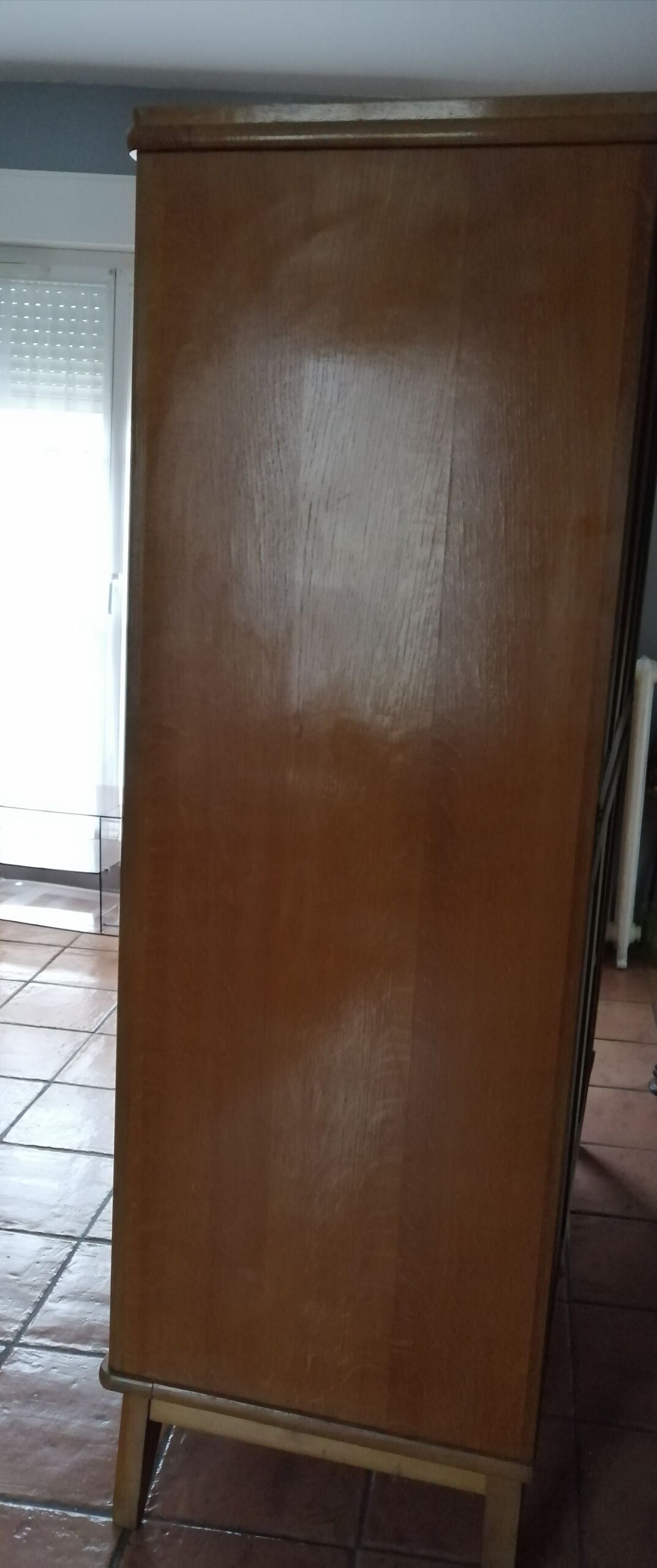 Sliding door cabinet 1950